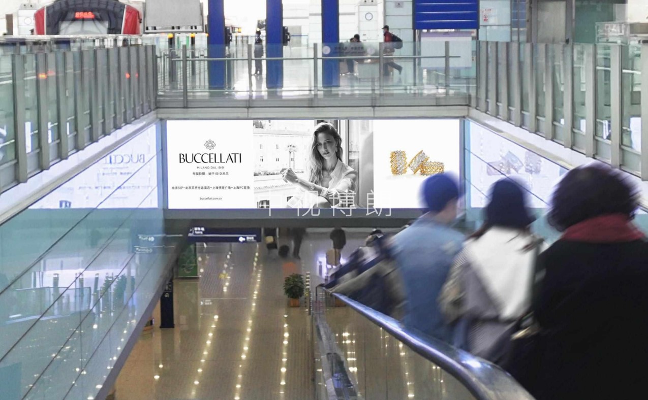 首都机场LED屏广告