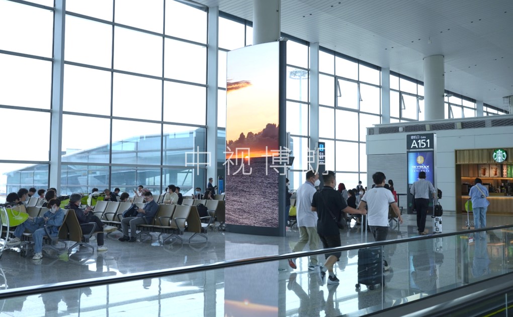 广州机场广告-T2国际出发图腾灯箱套装