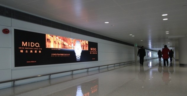 杭州机场广告-T3到达通廊灯箱DA72