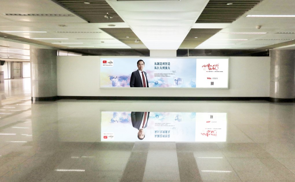 杭州机场广告-T3到达通廊灯箱PDA75