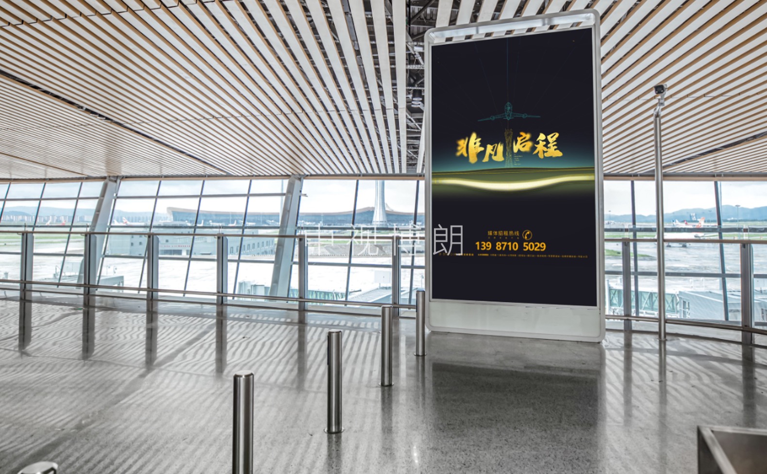 昆明机场广告-卫星厅商业区立式灯箱 