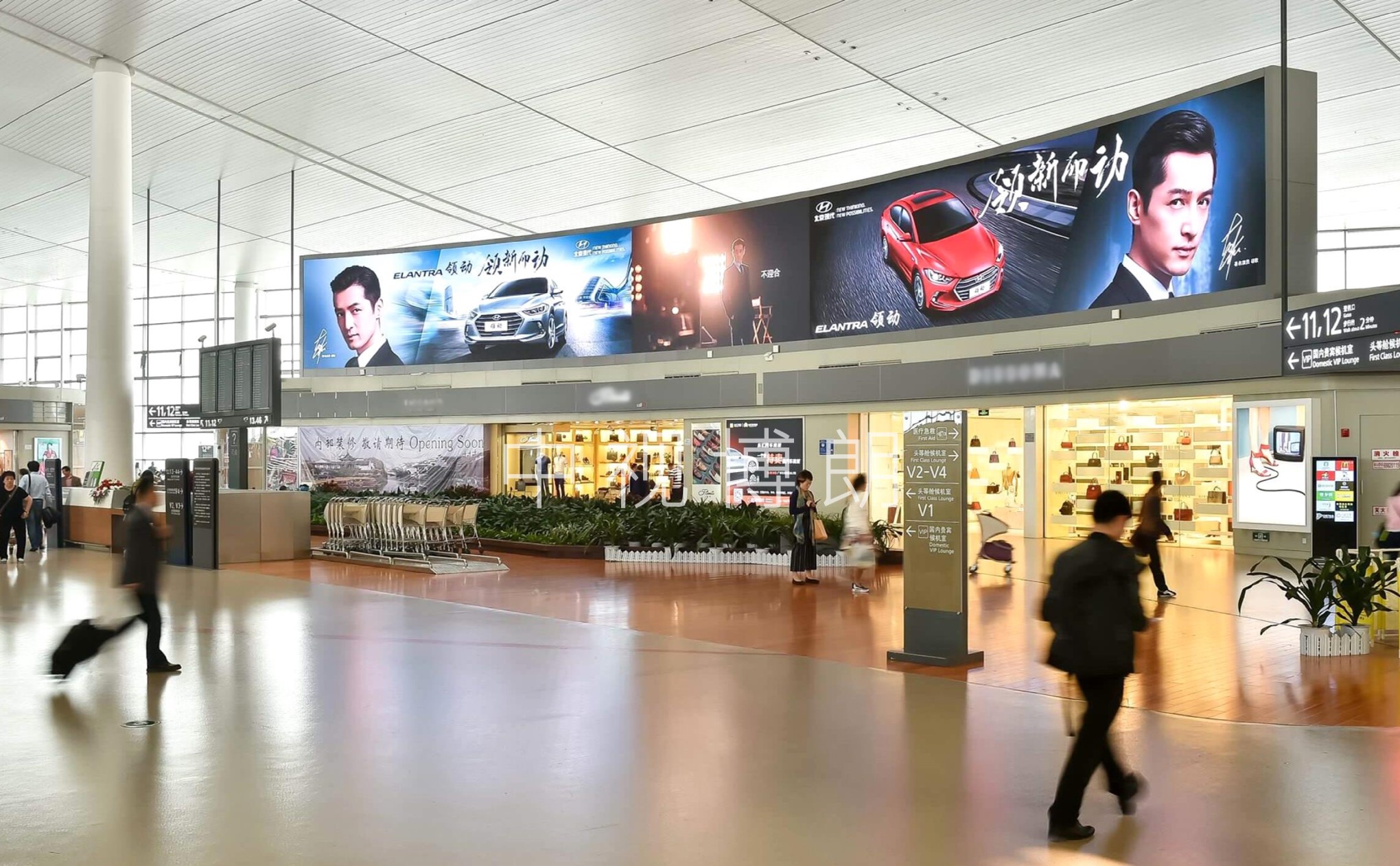 南京机场屏幕广告
