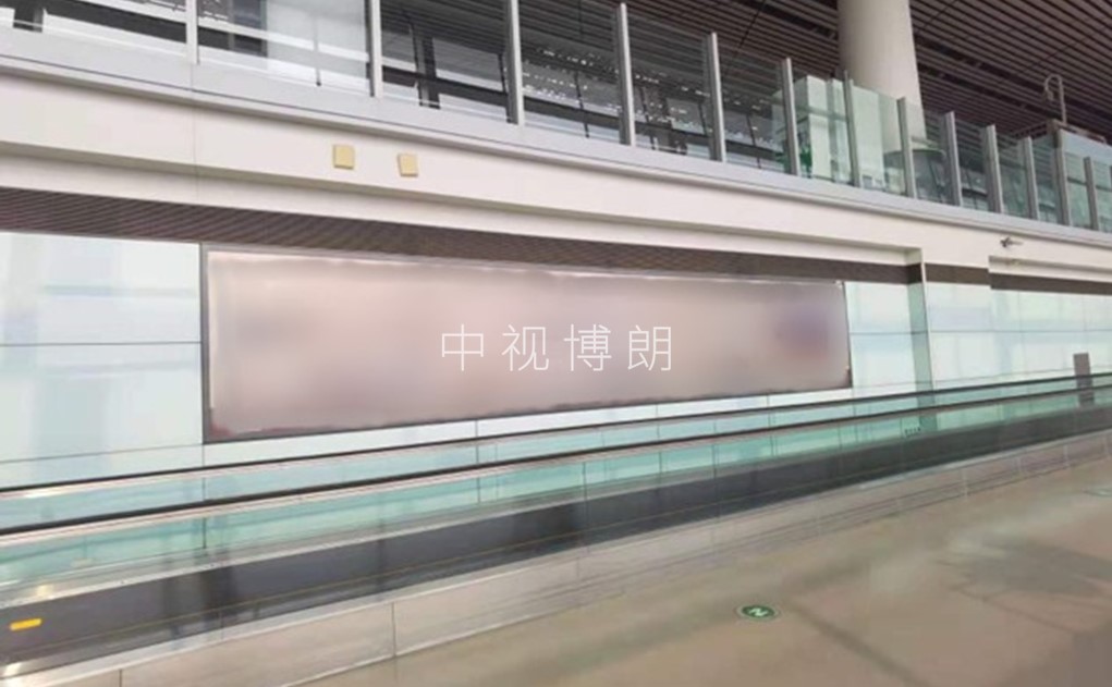 天津机场广告-到达通廊灯箱D035