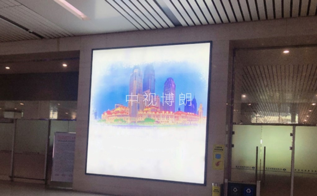 天津机场广告-到达行李厅灯箱D073