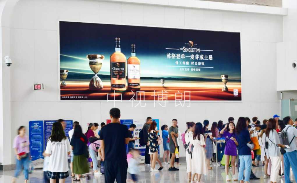厦门机场广告-T4出发办票大厅灯箱6