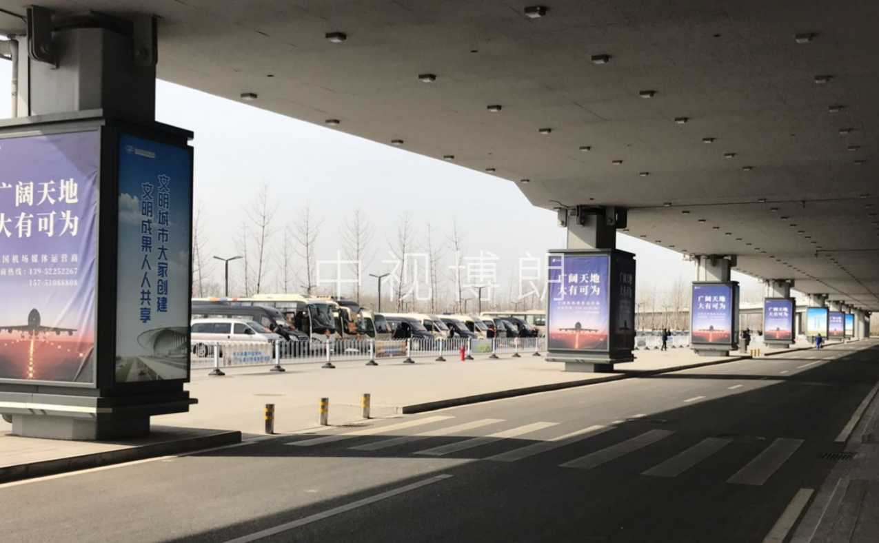 徐州机场到达灯箱广告